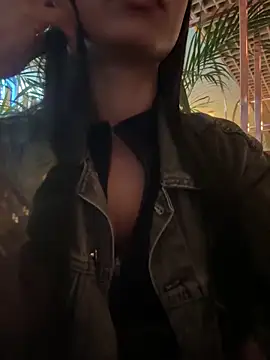 Snapshot of Lolitacooper chatting on 10.07.25 Lolitacooper online show from 10.07.25