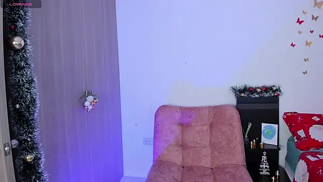 AndreaVelasco online show from 12.19.25