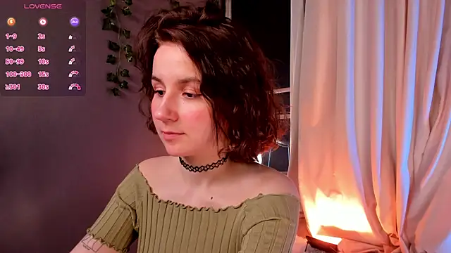 Snapshot of mind_game chatting on 02.06.25 mind game online show from 02.06.25