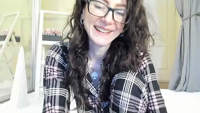 Baby Jewel online show from 12.24.24