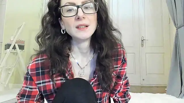 Baby Jewel online show from 01.09.25