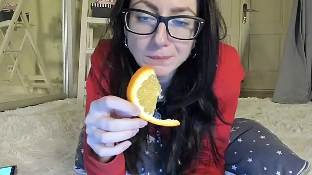 Baby Jewel online show from 02.02.25