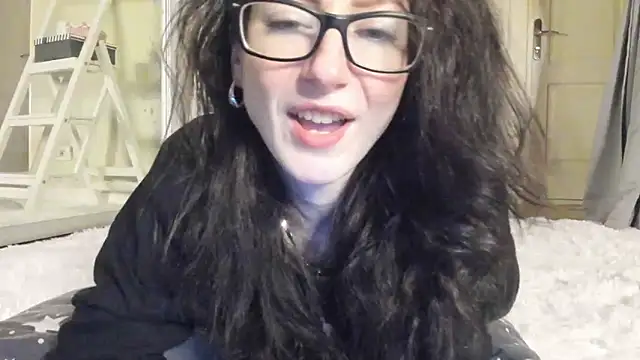 Baby Jewel online show from 02.06.25