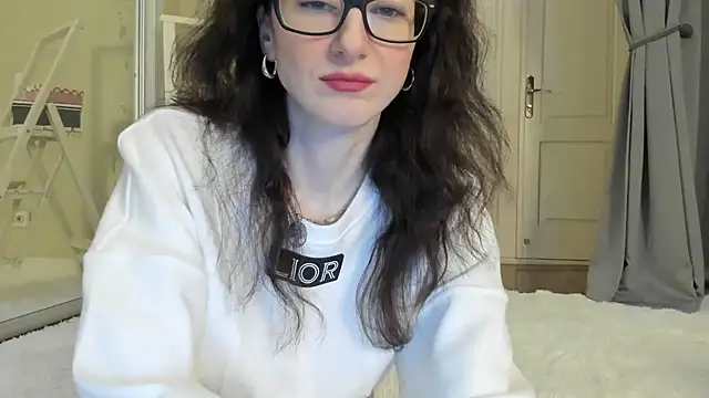 Baby Jewel online show from 03.07.25