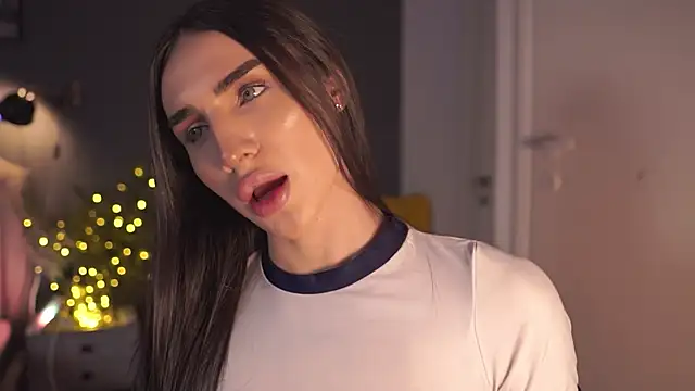 Kim Oberlin  online show from 12.29.24