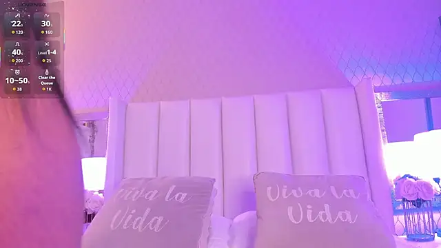 SophiaSmiiths  online show from 02.06.26