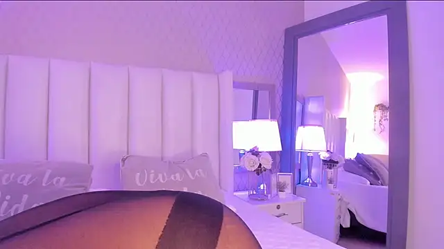 SophiaSmiiths  online show from 03.28.26