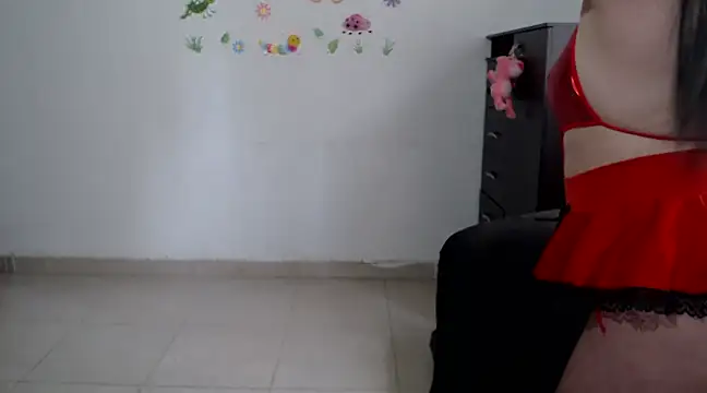 Snapshot of allison_11p chatting on 12.10.24 allison 11p online show from 12.10.24