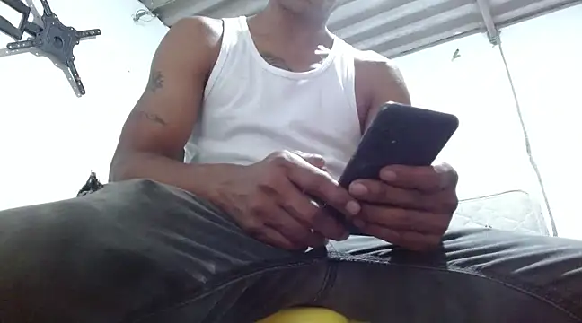 fernandez latinblackk online show from 03.17.25