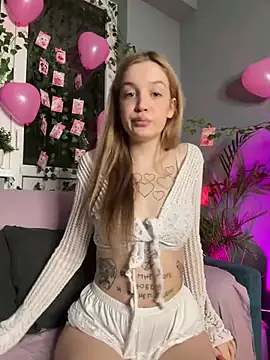 Sweet Evva online show from 02.03.25