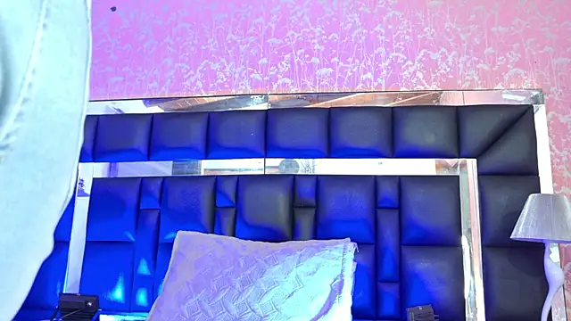 Sofia martiin online show from 09.16.25