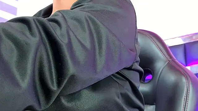 Sofia martiin online show from 10.17.25