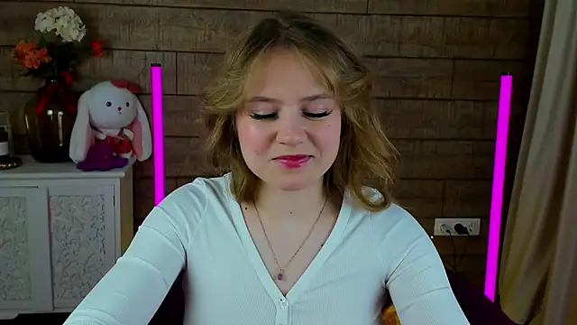 Snapshot of SelinSwarovski chatting on 03.08.25 SelinSwarovski online show from 03.08.25