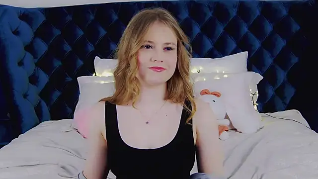 Snapshot of SelinSwarovski chatting on 03.11.25 SelinSwarovski online show from 03.11.25