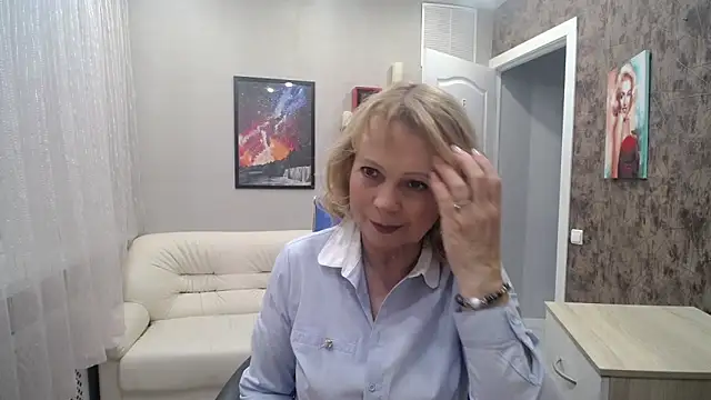 Snapshot of Milla_Cutie18 chatting on 01.15.25 Milla Cutie18 online show from 01.15.25