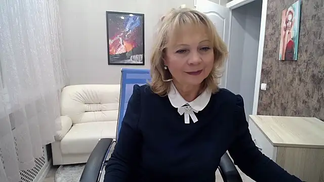 Snapshot of Milla_Cutie18 chatting on 01.27.25 Milla Cutie18 online show from 01.27.25