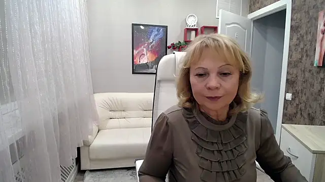 Snapshot of Milla_Cutie18 chatting on 03.12.25 Milla Cutie18 online show from 03.12.25