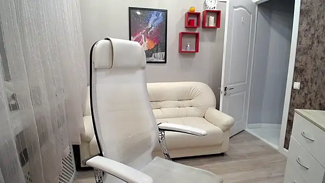 Snapshot of Milla_Cutie18 chatting on 12.03.25 Milla Cutie18 online show from 12.03.25