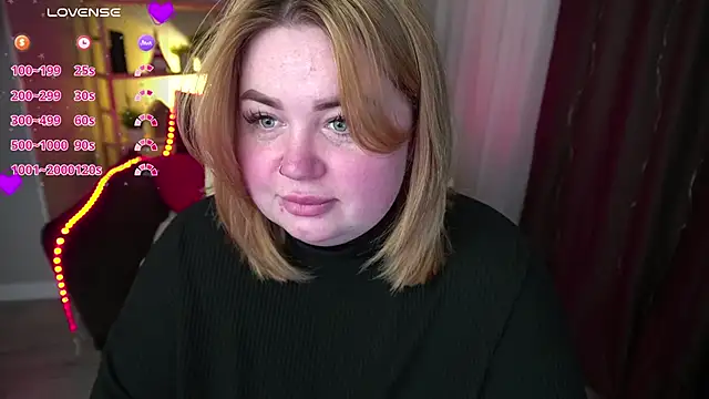 Snapshot of ZaraReignn chatting on 02.27.25 ZaraReignn online show from 02.27.25