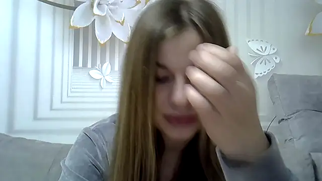 Snapshot of TinaFun4u chatting on 12.15.24 TinaFun4u online show from 12.15.24