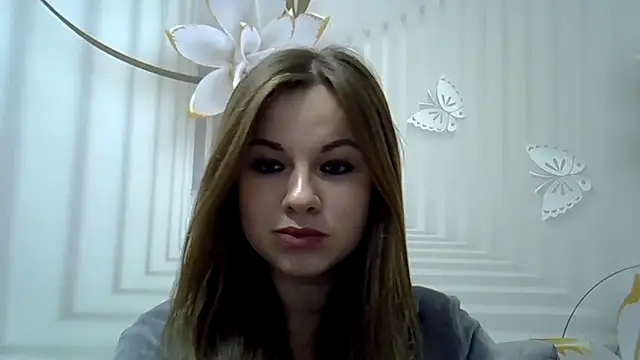 Snapshot of TinaFun4u chatting on 12.28.24 TinaFun4u online show from 12.28.24