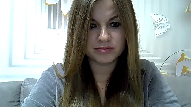 Snapshot of TinaFun4u chatting on 12.31.24 TinaFun4u online show from 12.31.24