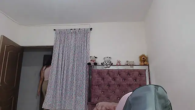 Snapshot of jaky_reyes chatting on 02.13.25 jaky reyes online show from 02.13.25