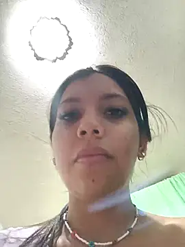 Snapshot of jaky_reyes chatting on 03.02.25 jaky reyes online show from 03.02.25