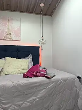 ShyVibes  online show from 02.08.25