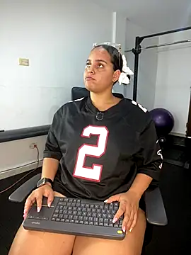 Violetrousse online show from 10.05.25