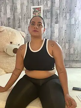 Violetrousse online show from 10.13.25