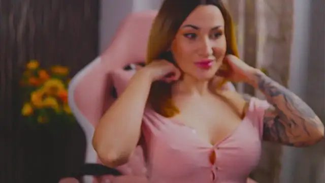 KimSkyex online show from 01.30.25