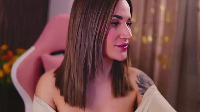 KimSkyex online show from 03.08.25