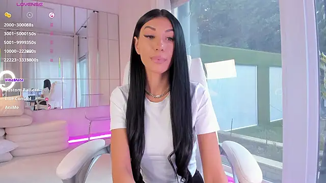 Snapshot of missdiamond_ chatting on 12.19.25 missdiamond online show from 12.19.25