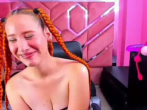 Nami Curls online show from 02.28.25