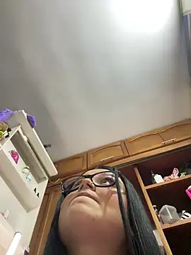 alissonfernandez  online show from 01.17.26