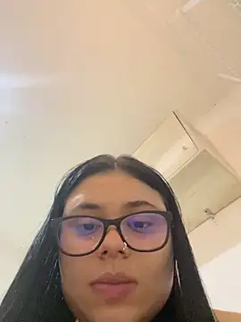 alissonfernandez  online show from 04.15.26