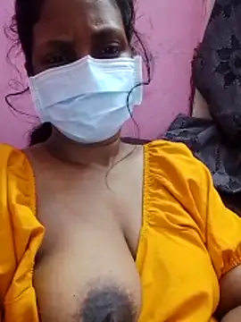 Snapshot of Villageammu18 chatting on 11.18.25 Villageammu18 online show from 11.18.25