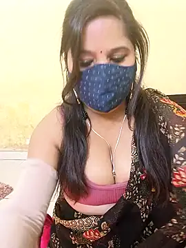 Snapshot of Simran-Kudi chatting on 01.20.25 Simran-Kudi online show from 01.20.25