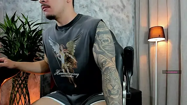 boyc022  online show from 04.15.26