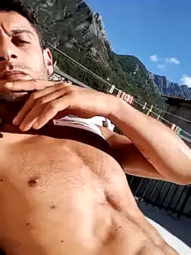 Snapshot of MrTamburine22 chatting on 10.07.25 MrTamburine22 online show from 10.07.25