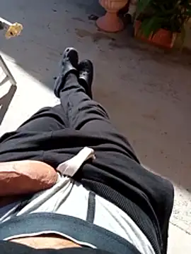 Snapshot of MrTamburine22 chatting on 10.24.25 MrTamburine22 online show from 10.24.25