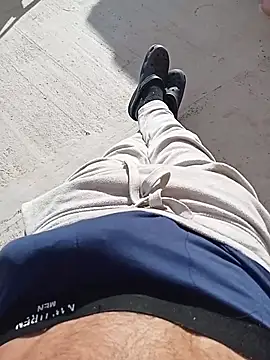 Snapshot of MrTamburine22 chatting on 11.11.25 MrTamburine22 online show from 11.11.25