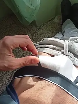 Snapshot of MrTamburine22 chatting on 11.21.25 MrTamburine22 online show from 11.21.25