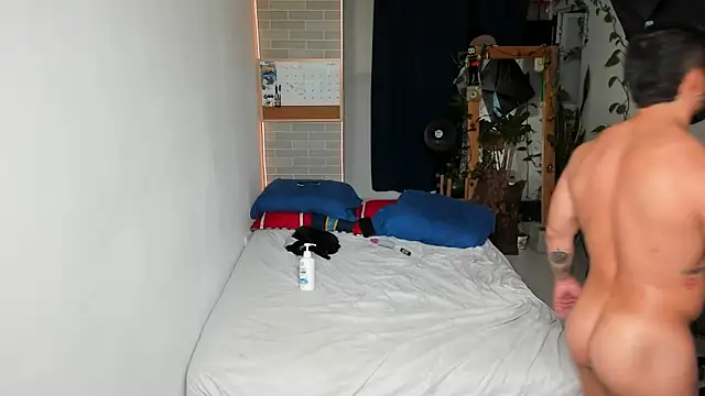 Snapshot of Travis_bakers chatting on 02.16.25 Travis bakers online show from 02.16.25