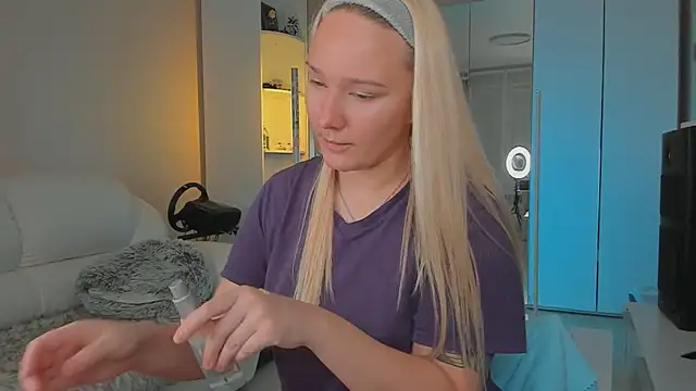 1AlexaGoddess3 online show from 01.20.25