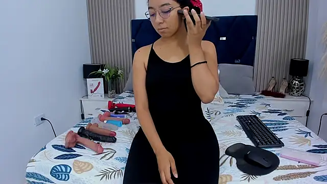 NAHOMI MILLER online show from 02.20.26