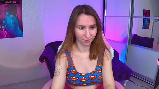 AliceBYKiss online show from 12.19.24