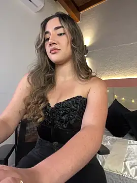 AniiRose online show from 11.05.25