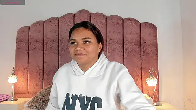 Carolina Evanss online show from 03.07.25